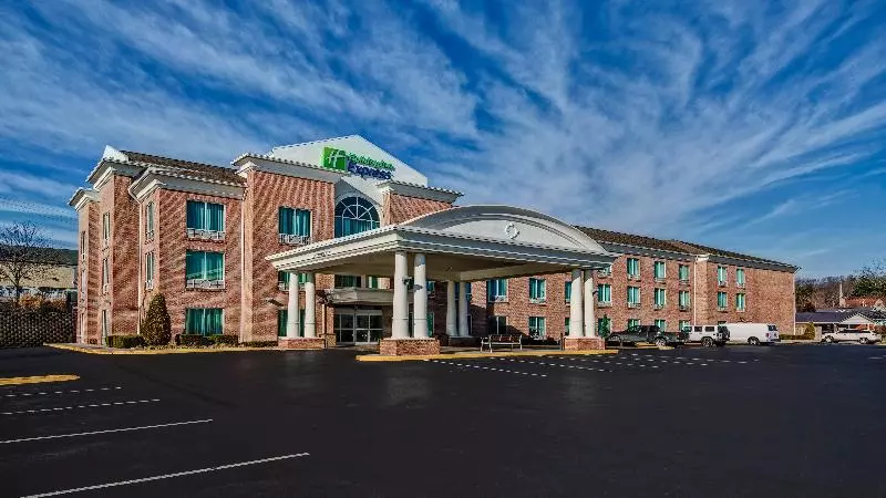 Holiday Inn Express Hotel & Suites London, An Ihg