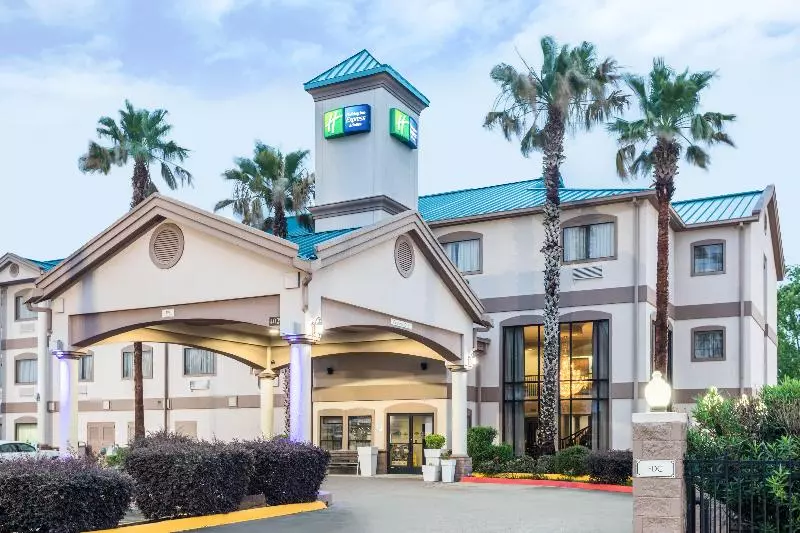 Holiday Inn Express Hotel And Suites Lake Charles, An Ihg