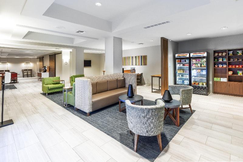 Otel Holiday Inn Express & Suites West By Ihg