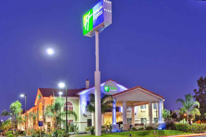 호텔 Holiday Inn Express Delano By Ihg