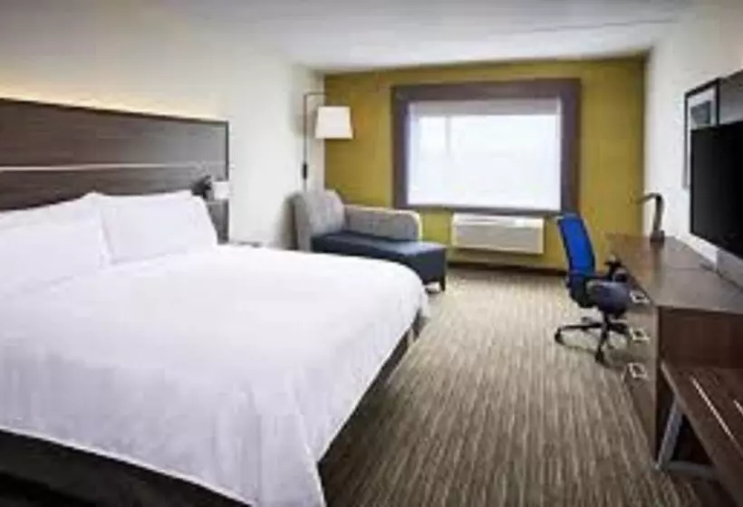 Отель Holiday Inn Express Mccomb, An Ihg