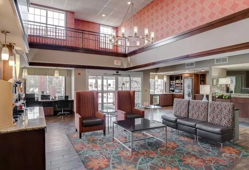 호텔 Holiday Inn Express And Suites St. Cloud, An Ihg