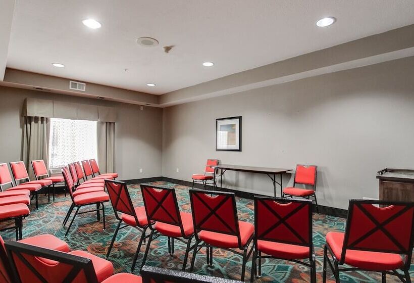 Hotelli Holiday Inn Express And Suites St. Cloud, An Ihg