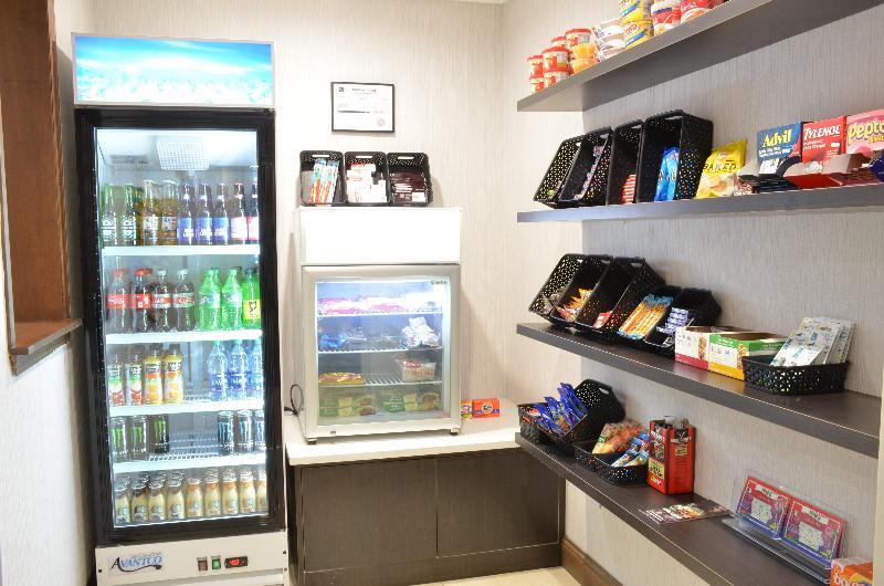 Отель Holiday Inn Express  Waterloo/cedar Falls, An Ihg