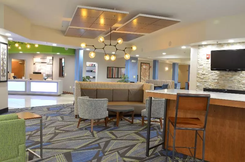 호텔 Holiday Inn Express  Waterloo/cedar Falls, An Ihg