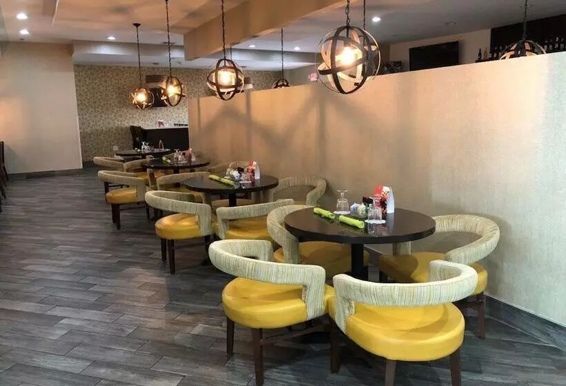 호텔 Holiday Inn Houma By Ihg