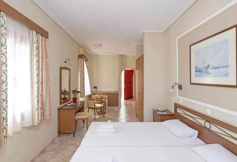 هتل Maltezana Beach