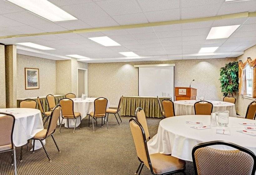 בית מלון כפרי Ramada By Wyndham Saco/old Orchard Beach Area