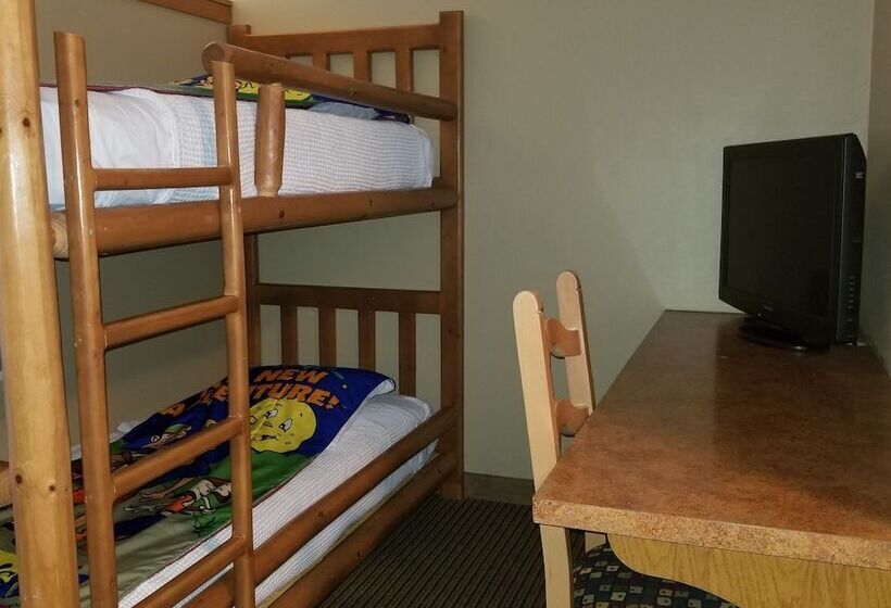 فندق Splash Universe Resort