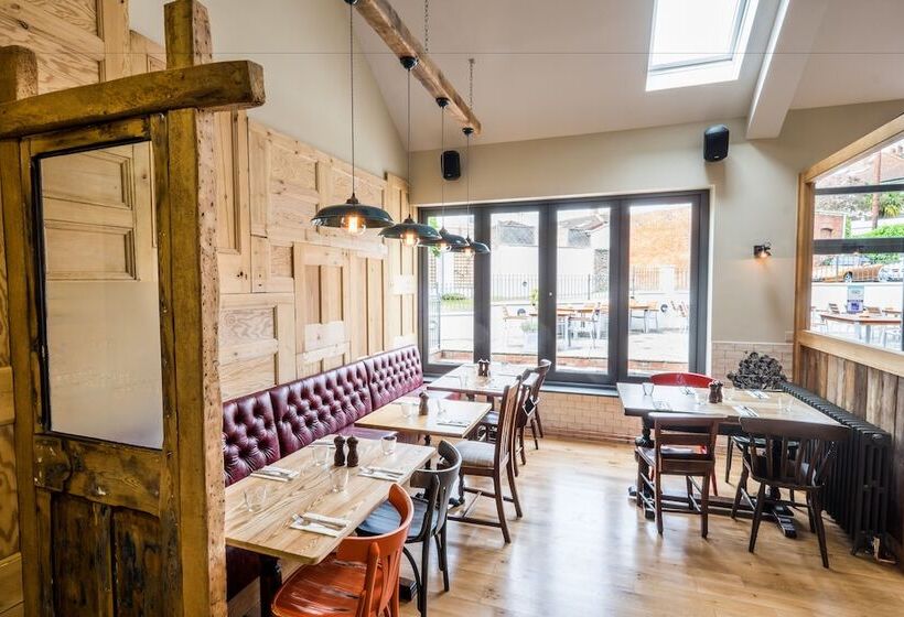 Hotel The Wellington