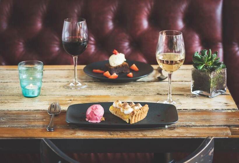 Hotel The Wellington