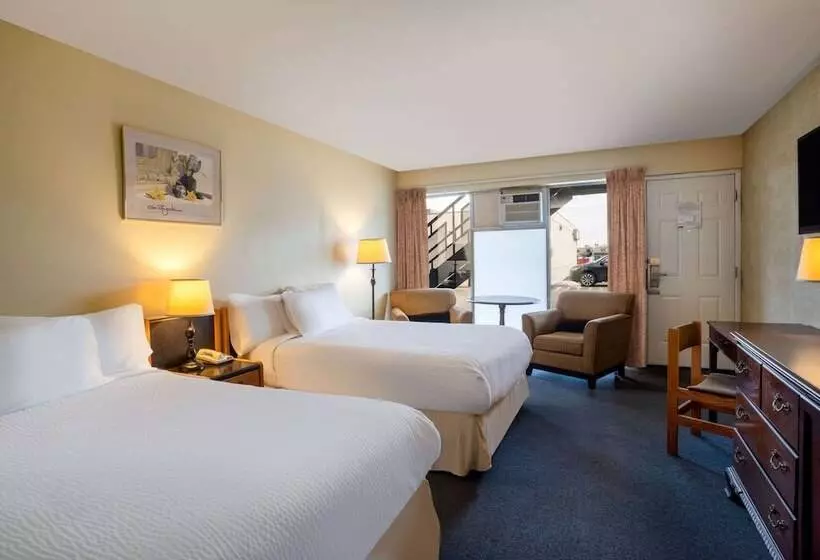 酒店 Thriftlodge By Wyndham Regina North