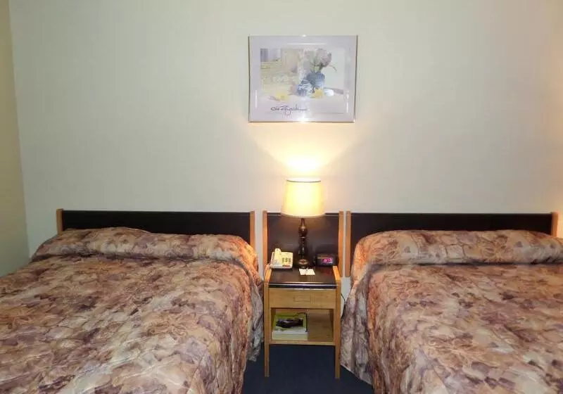 酒店 Thriftlodge By Wyndham Regina North