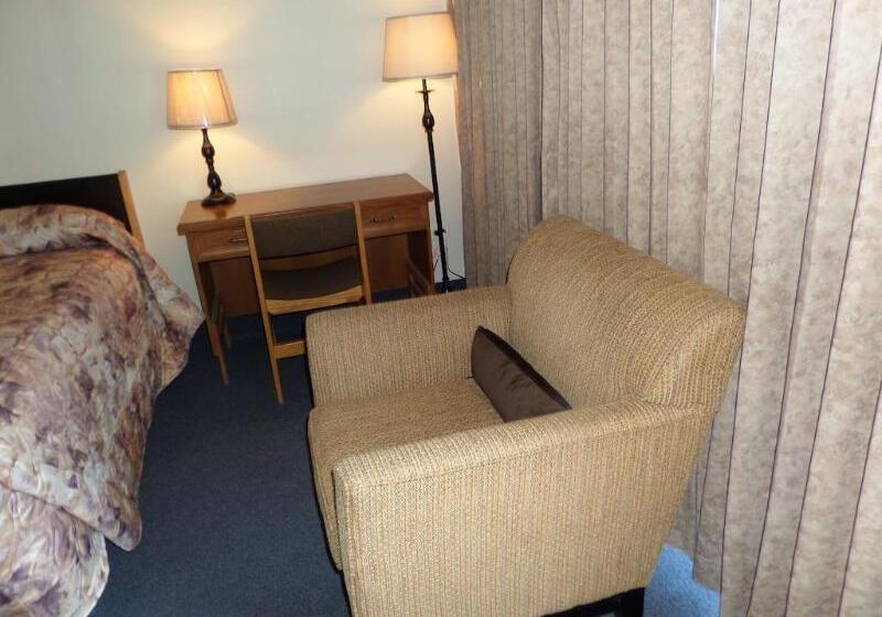 فندق Thriftlodge By Wyndham Regina North