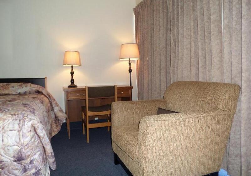 فندق Thriftlodge By Wyndham Regina North