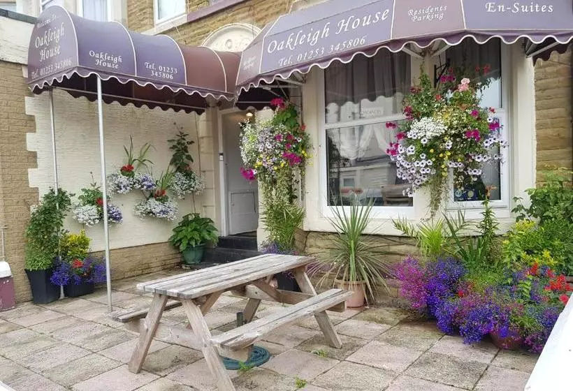 Oakleigh Guest House