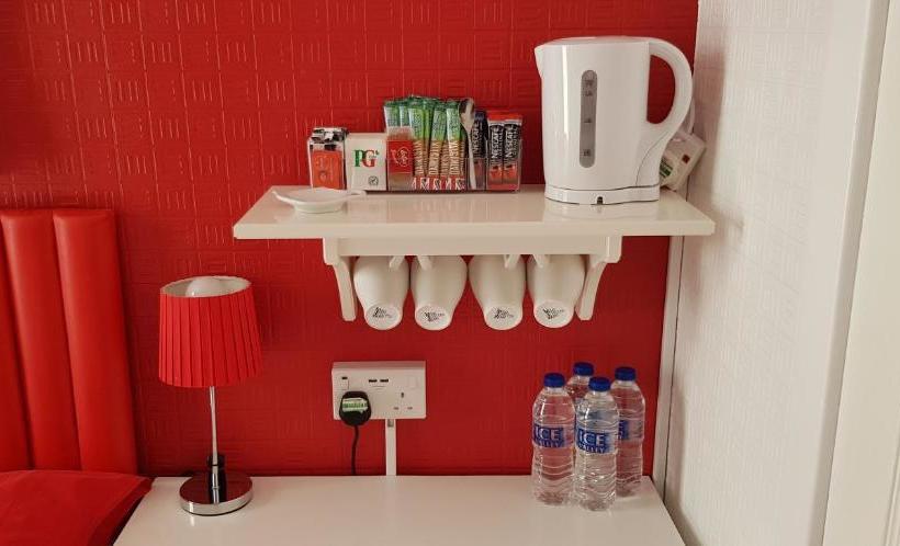 Oakleigh Guest House