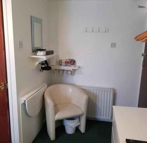 Oakleigh Guest House