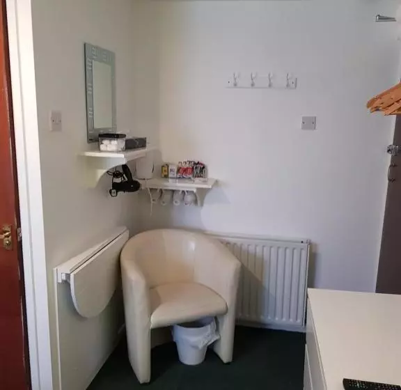 Oakleigh Guest House