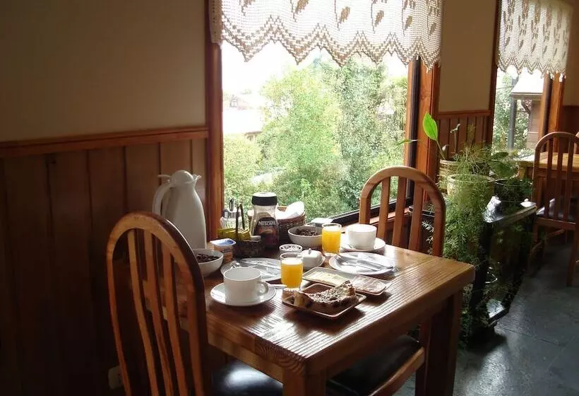 ユースホステル Hostal Entre Rios