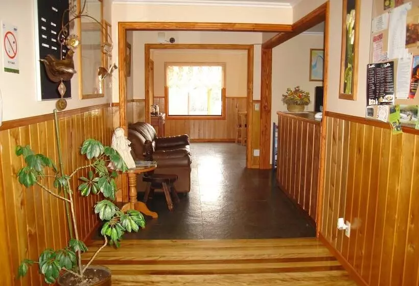 ユースホステル Hostal Entre Rios