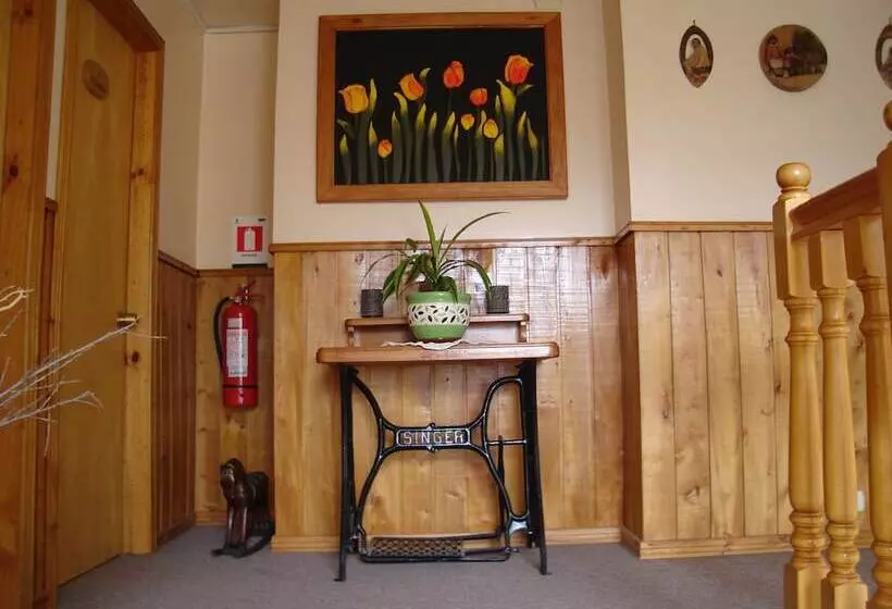 ユースホステル Hostal Entre Rios
