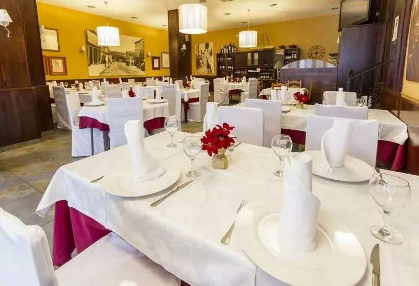 Majatalo Hostal Restaurante Alarico