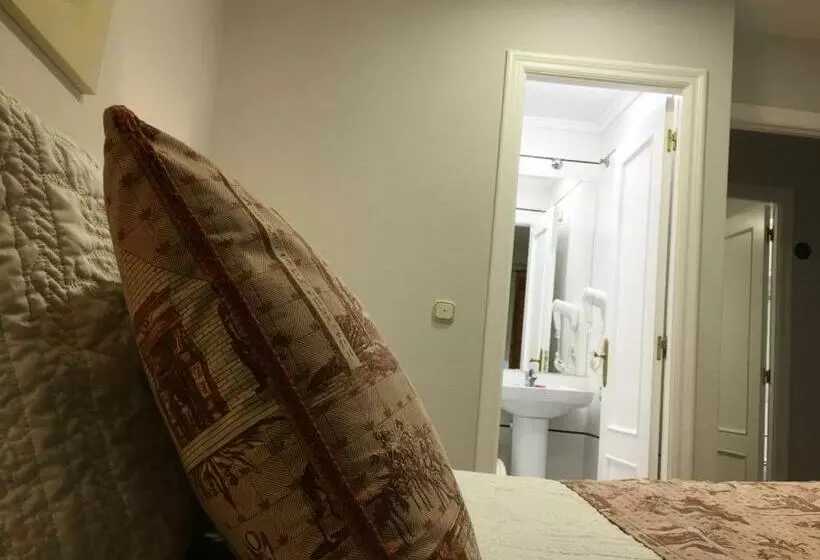 Majatalo Hostal Restaurante Alarico