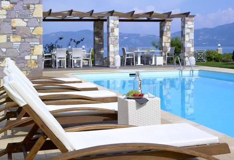 Aeolis Apartments & Studios