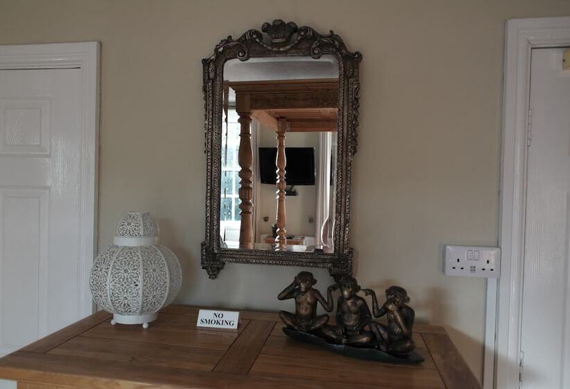 مبيت وإفطار White Linen Whitby, Room Only