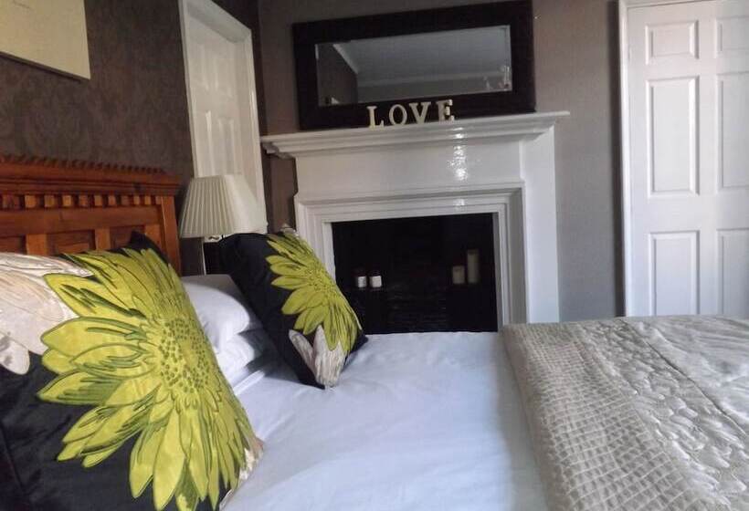 مبيت وإفطار White Linen Whitby, Room Only