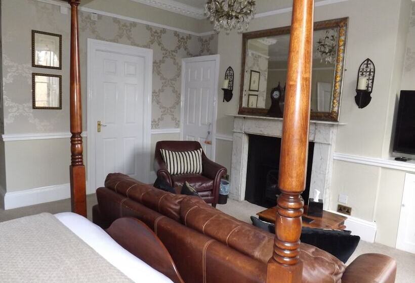 مبيت وإفطار White Linen Whitby, Room Only