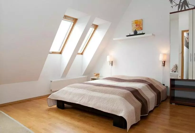 Bell Hostel & Guesthouse