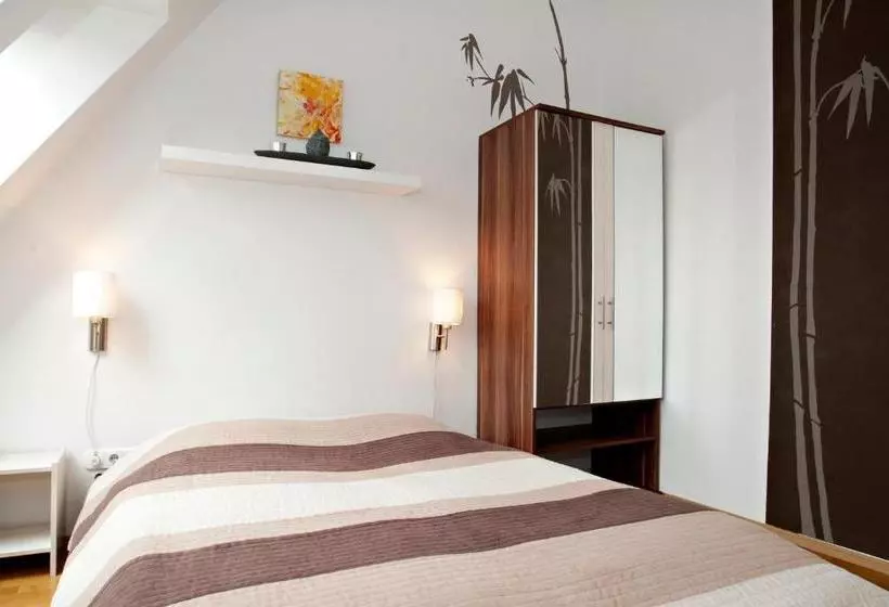 Bell Hostel & Guesthouse