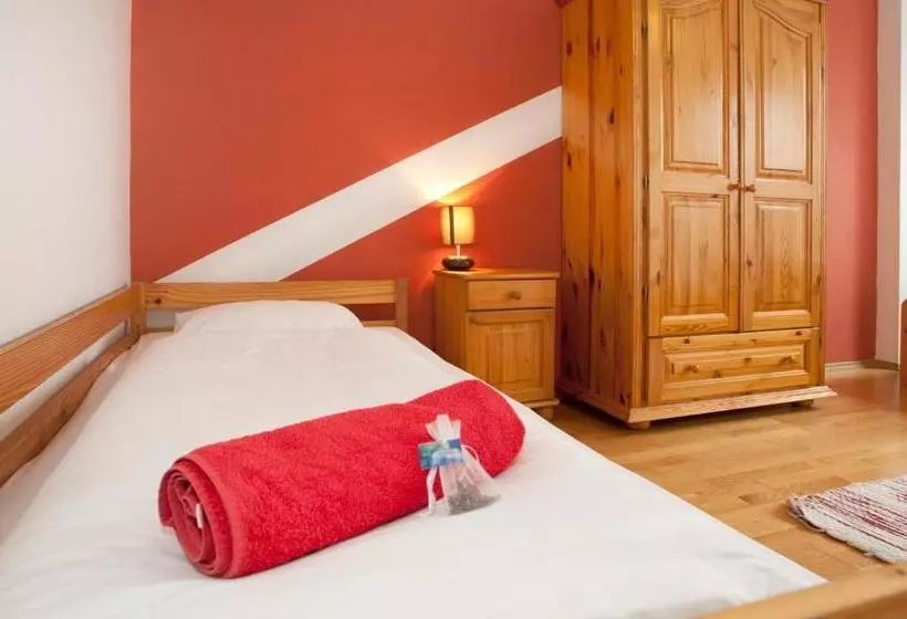 Bell Hostel & Guesthouse