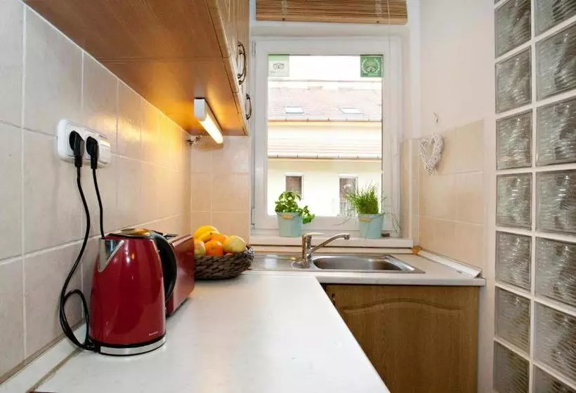 Bell Hostel & Guesthouse