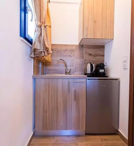 هتل Alexandros By The Beach   Serifos