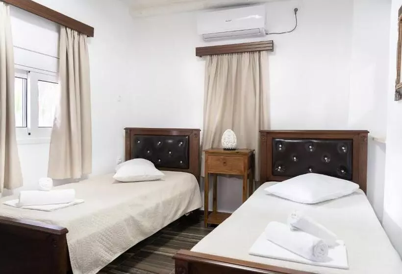 هتل Alexandros By The Beach   Serifos