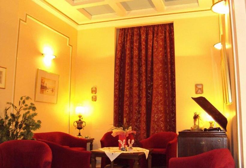 Astoria Hotel Traditional