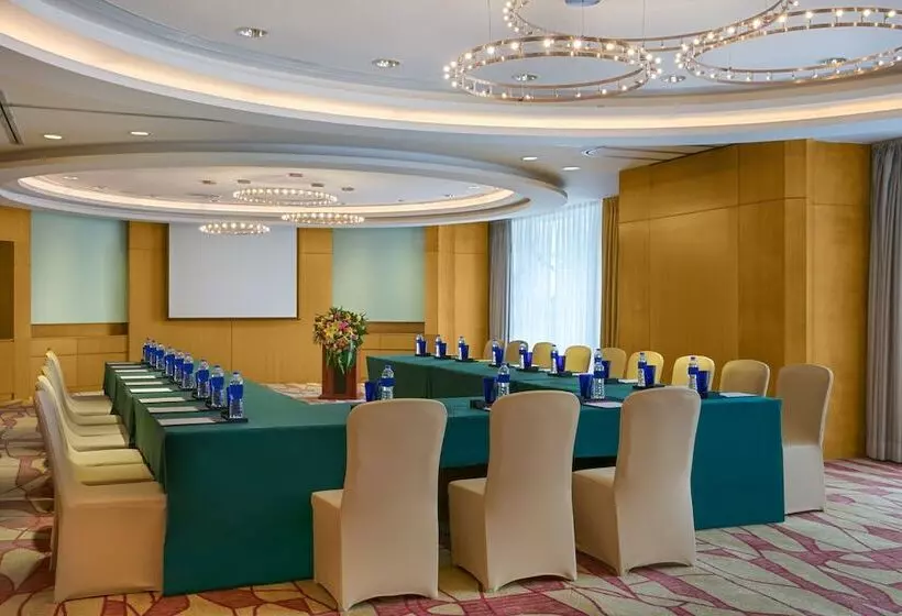 Hotel Crowne Plaza Zhongshan Wing On City, An Ihg