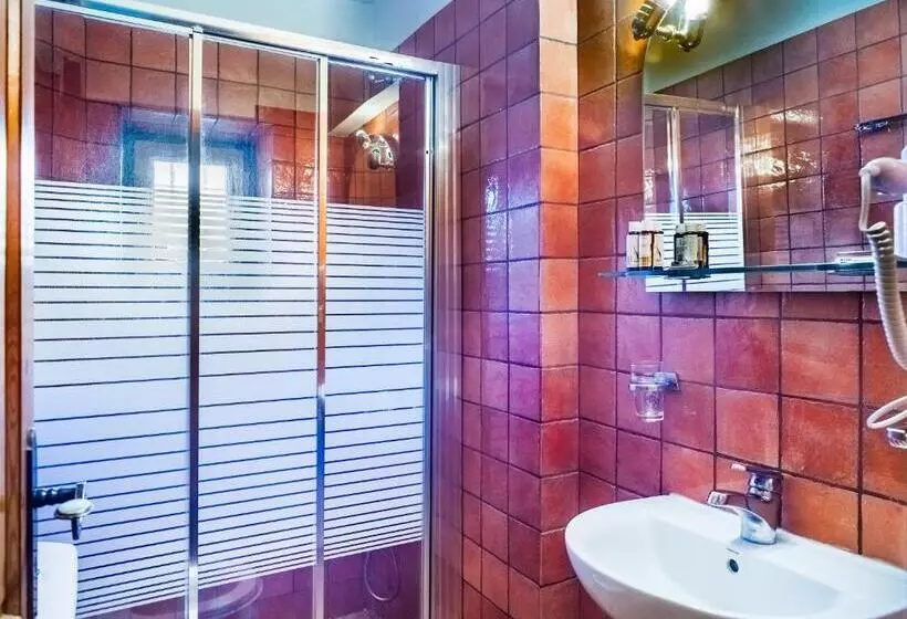 هتل Dias Guesthouse