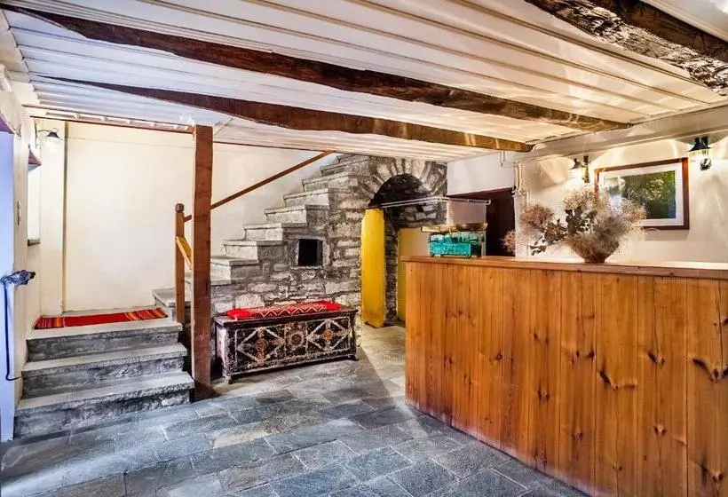 هتل Dias Guesthouse