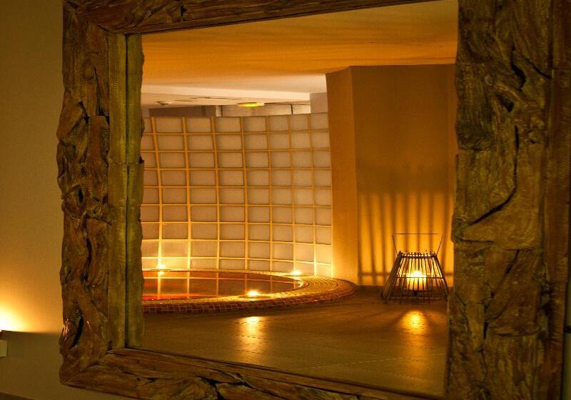 호텔 Du Lac Congress Center & Spa