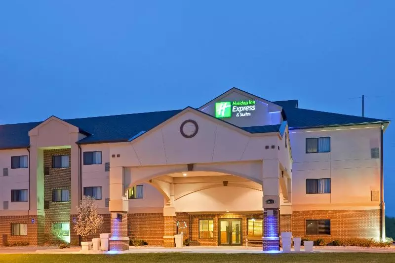 Holiday Inn Express Hotel & Suites Lincoln South, An Ihg