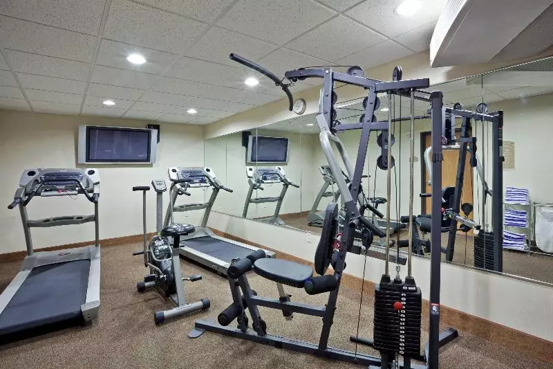 Holiday Inn Express Hotel & Suites Lincoln South, An Ihg