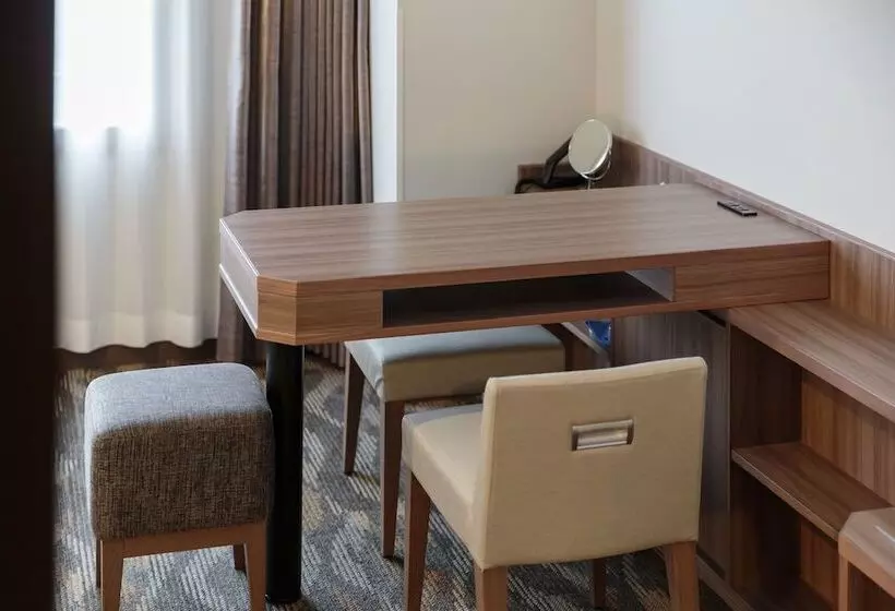 בית מלון כפרי Mystays Premier Dojima