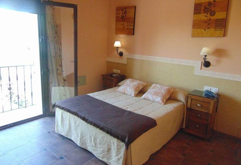 هتل Sierra De Araceli Lucena