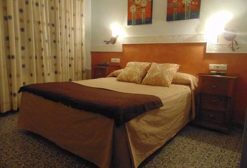 Hotel Sierra De Araceli Lucena