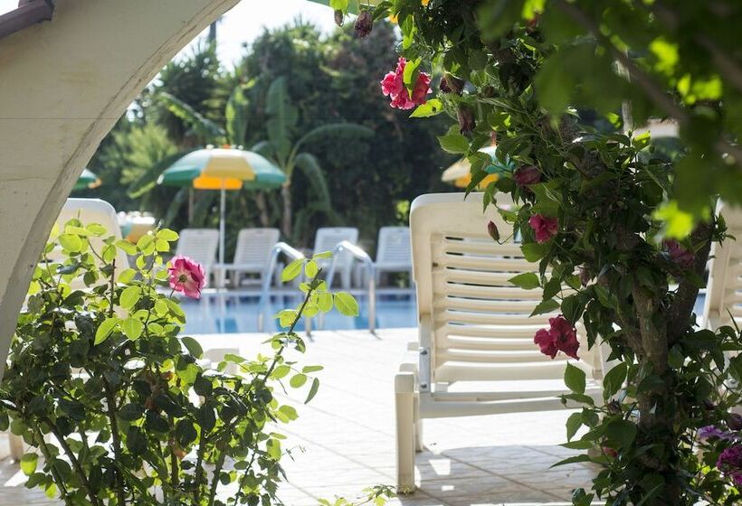 Fili Hotel Apartments