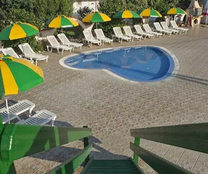 Fili Hotel Apartments